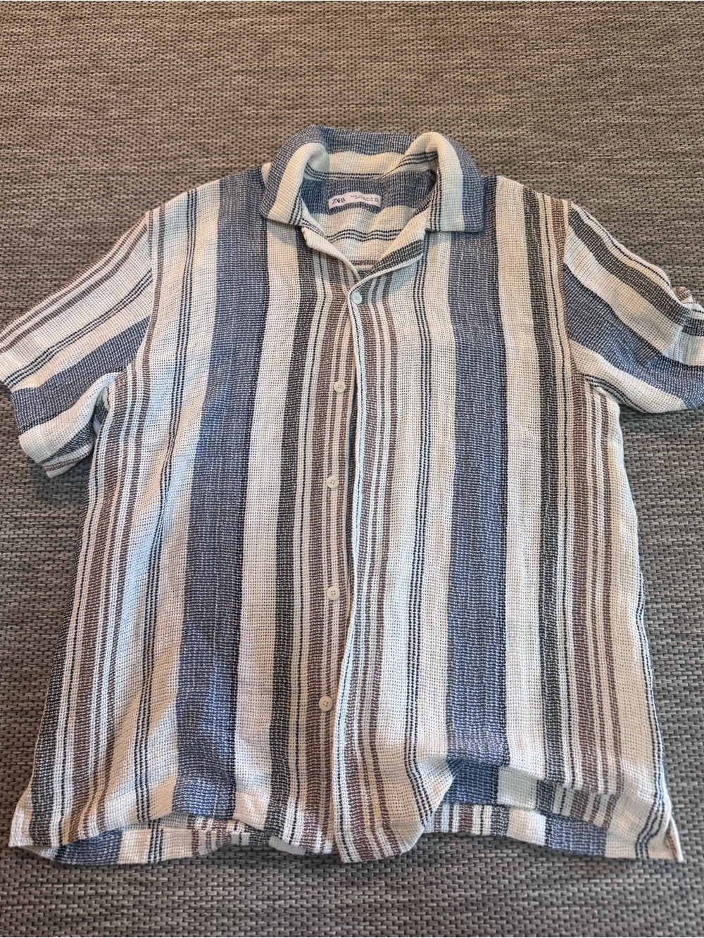 Zara Vertical Striped Short-Sleeve Button-Down in Blue and Cream